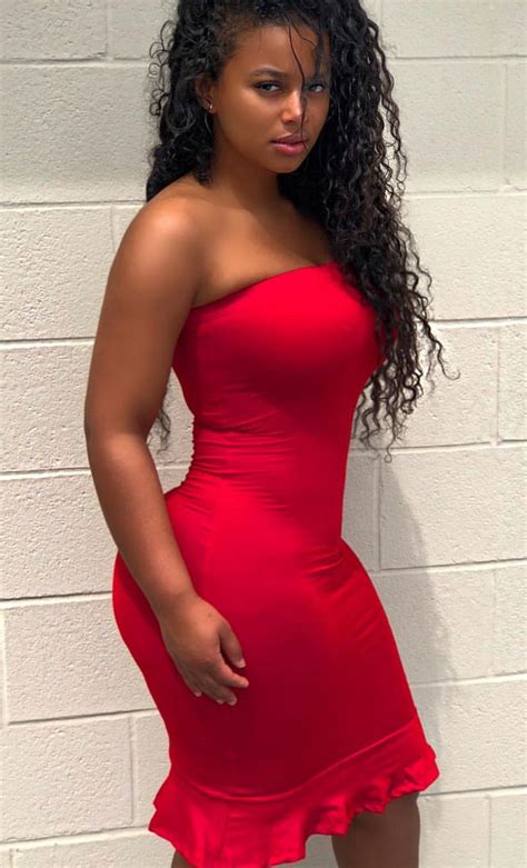 Sexy Ebony Model Porn Videos .